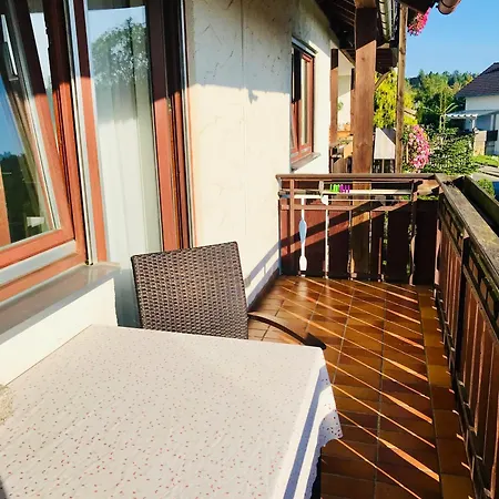 Kristin Mit Bergblick, Grossem Garten Und Grill *