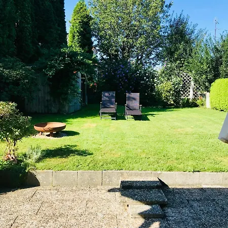 Kristin Mit Bergblick, Grossem Garten Und Grill Daire *