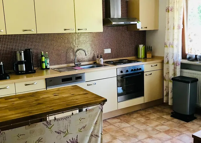 Kristin Mit Bergblick, Grossem Garten Und Grill Apartment